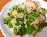 รูปขั้นตอนการทำที่ 6 ของ ผัดขึ้นฉ่ายขาวไข่ปลา