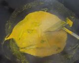 Foto langkah ke 2 dari resep Tumis Ayam Bumbu Pepes.