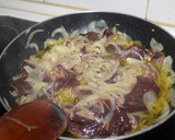 Foto del paso 2 de la receta: Hígado de cordero encebollado