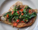 Foto langkah ke 10 dari resep Nila Goreng Sambal Tumis Kemangi.