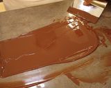 Foto del paso 2 de la receta: ✨🍫Bombones de chocolate rellenos de mole 🍫✨