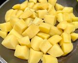 Une image de l'étape 1 de Pommes de terre sautées au persil.
