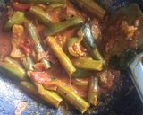 A picture of step 3 of Brinjal and drumstick curry.