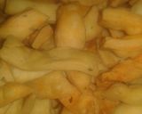 A picture of step 5 of Namak pare colourful.