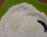 Foto langkah ke 2 dari resep Bolu pisang keju susu kukus tanpa mixer.