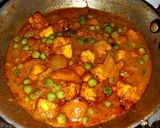 A picture of step 3 of Kadai Matar Paneer.