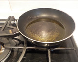 Foto del paso 2 de la receta: Sangre de pollo a la sierra Mariola