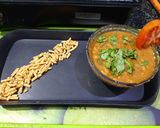 A picture of step 3 of Ratlami sev bhaji.