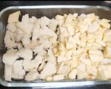 A picture of step 2 of Apple bread Halwa.