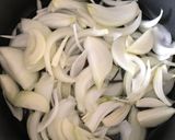 Gebratene Hähnchenleber mit Zwiebeln Rezeptschritt 1 Foto
