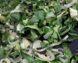 Foto del paso 2 de la receta: Fideos con acelga