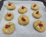 Foto del paso 3 de la receta: Panecillos caseros picantones🌶️ 🥖