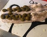 Une image de l'étape 4 de Filets de merlu aux oignons et câpres italiennes.