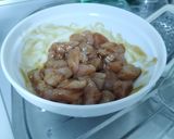 Foto del paso 1 de la receta: Pavo en salsa teriyaki con queso