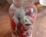 Foto langkah ke 1 dari resep Strawberry Creamy Bliss.