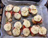 Paradicsomos mozzarellás csirkemell recept fázis 4 fotója