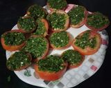हरी चटनी स्टाफिंग टोमेटो भजिया (Hare chutney stuffing tomato bhajiya recipe in Hindi) रेसिपी चरण 2 फोटो