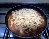 Foto del paso 12 de la receta: Tallarines de masa fresca con salsa de cola de toro
