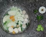 Foto langkah ke 3 dari resep Sop baso telur puyuh.