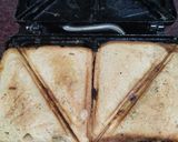 A picture of step 3 of Indo Italian Sandwich.