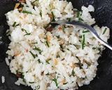 Foto langkah ke 3 dari resep Nasi Daun Jeruk.