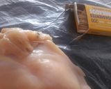 Foto del paso 6 de la receta: Pechuga de Pollo rellena con Jamón, Queso y Chimichurri a lo Carmelita