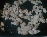 Foto del paso 2 de la receta: Salsa de pollo al verdeo
