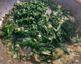 Foto del paso 2 de la receta: Espaguetis integrales con verduras y salmón