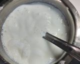 A picture of step 1 of Strawberries ice cream.