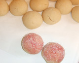 Foto del paso 5 de la receta: Bollitos de avellanas rellenos de crema de vainilla y cobertura de frambuesa