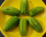 A picture of step 1 of Pointed Gourd Chop.