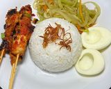 Foto langkah ke 5 dari resep Sate ayam bumbu merah.