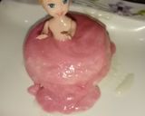 A picture of step 6 of Marble doll cake without baking.