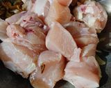 A picture of step 3 of Chicken gravy.