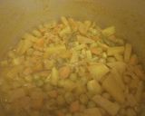 A picture of step 6 of Dry peas aloo masala sandwich.