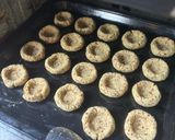 Foto langkah ke 4 dari resep Thumbprint Almond Pulp Cookies with Lime Marmalade.