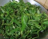 Foto langkah ke 4 dari resep Tumis Kangkung.