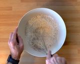 Foto del passaggio 3 della ricetta Torta Fit di Mele con Crumble di Cocco e Noci