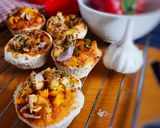 A picture of step 4 of Veg pizza cups.