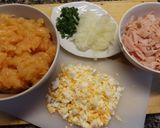 Foto del paso 1 de la receta: Bolitas de pollo con crema de queso y vino