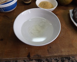 Foto del paso 1 de la receta: Crema de mango y chocolate blanco con avellanas