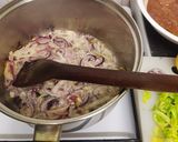 A picture of step 2 of Maini na chapati.