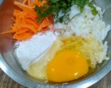 Foto langkah ke 1 dari resep Bakwan Waffle Tanpa Goreng - Cemian sat set.