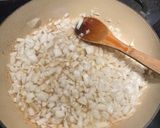 A picture of step 2 of Bacon jam.