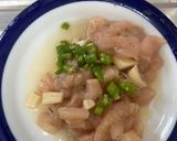 รูปขั้นตอนการทำที่ 1 ของ กะเพราอกไก่สับ ไข่ขาวต้ม