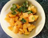 A picture of step 1 of Pineapple Shake.