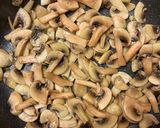 A picture of step 1 of Jamur Telur Orak Arik/Mushroom Omelette/Mantarli Yumurta.