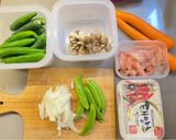 Foto langkah ke 1 dari resep SundubuJigae (sup tahu ala Korea).