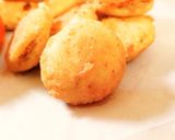 A picture of step 10 of Crispy Bread Rolls & Bread balls.