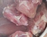 Foto del paso 1 de la receta: El famoso sudado de pollo con papas